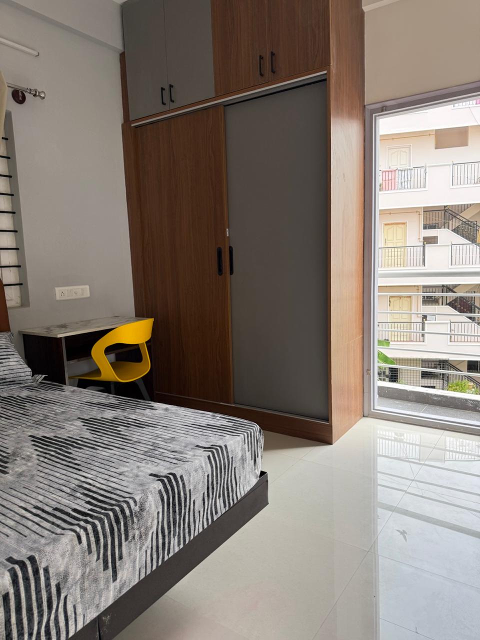 Urban Living thumbnail 12