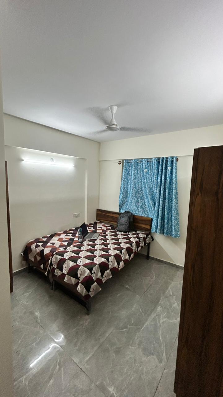 Nesto Aloha Coliving room in HSR Layout, Bangalore Bangalore with premium furnishings and clean interiors — PG photo 1 of 7 Nesto Aloha Coliving room in HSR Layout, Bangalore Bangalore with premium furnishings and clean interiors — PG photo 1 of 7