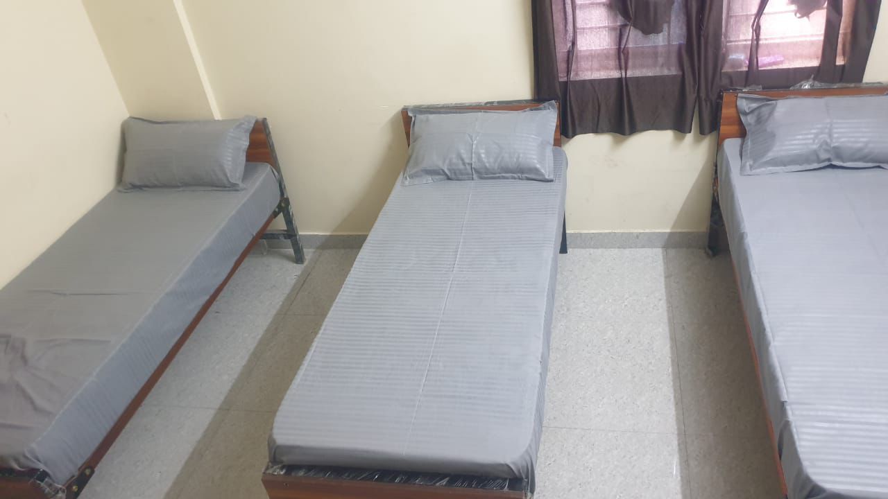 Cozy Rooms Gents Pg thumbnail 3