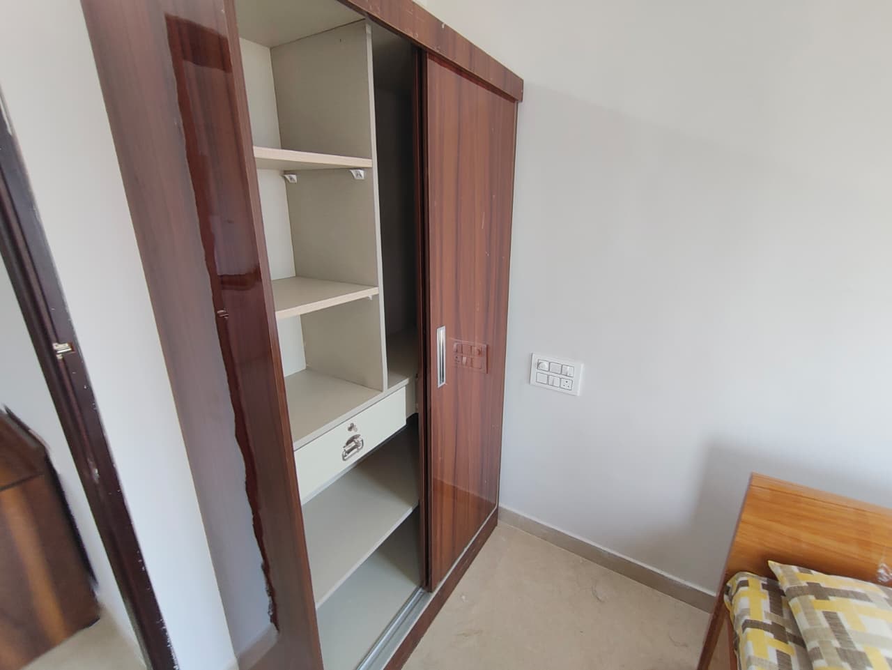 Lalitha Homes Studio Apartment thumbnail 3