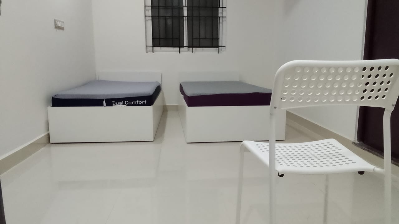 Urbanhaus room in HSR Layout Bangalore with premium furnishings and clean interiors — PG photo 1 of 13 Urbanhaus room in HSR Layout Bangalore with premium furnishings and clean interiors — PG photo 1 of 13