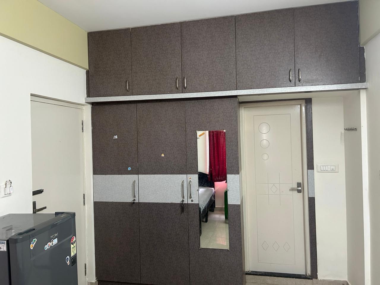 Oak Park Co Living Rooms thumbnail 9