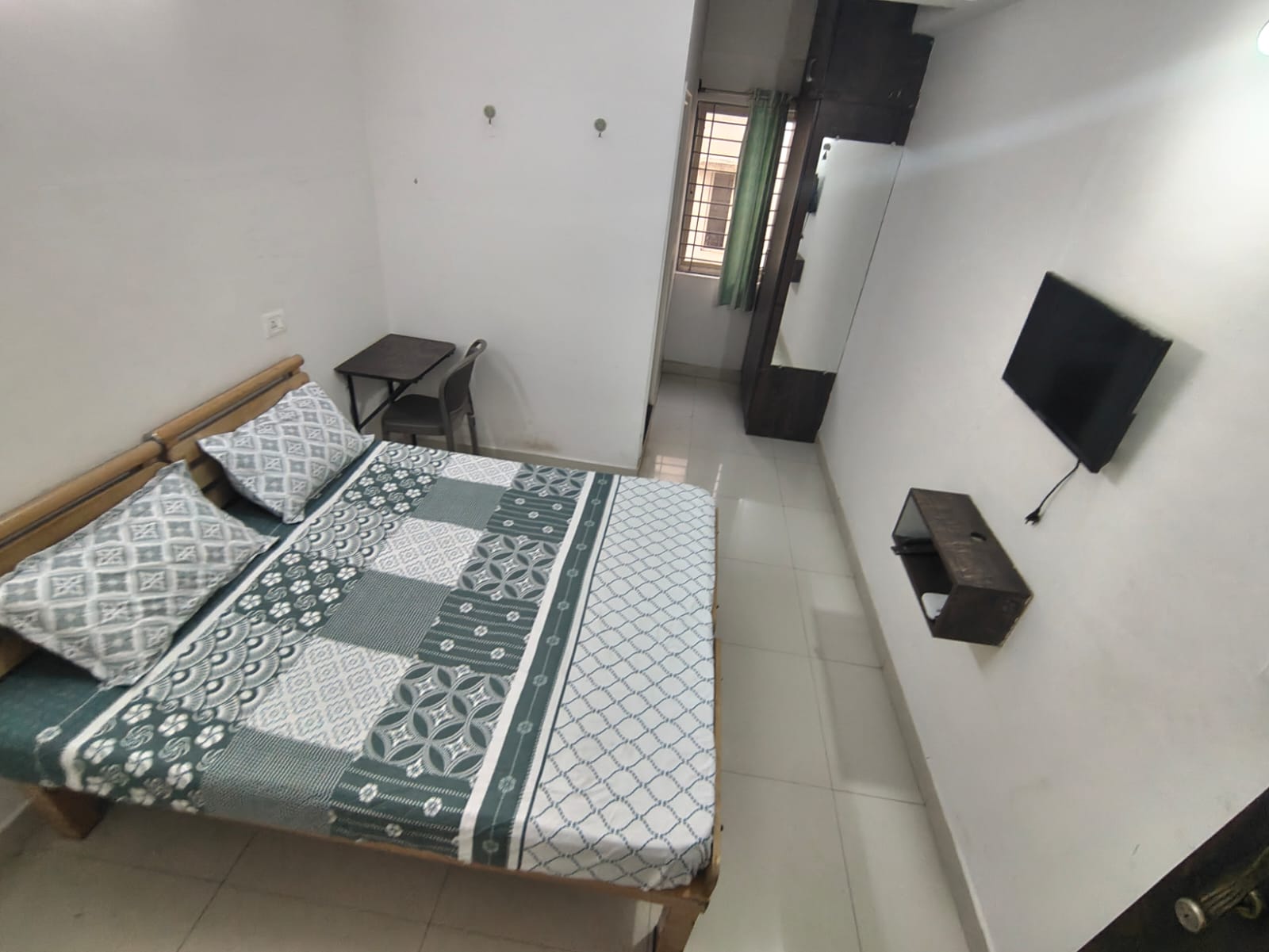Opta Coliving Pg room in Bellandur Bangalore with premium furnishings and clean interiors — PG photo 1 of 5 Opta Coliving Pg room in Bellandur Bangalore with premium furnishings and clean interiors — PG photo 1 of 5