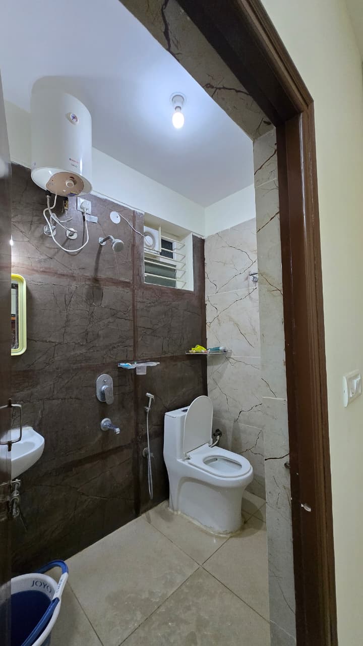Eden Premium Studio Rooms And Eden Premium Coliving Pg thumbnail 6