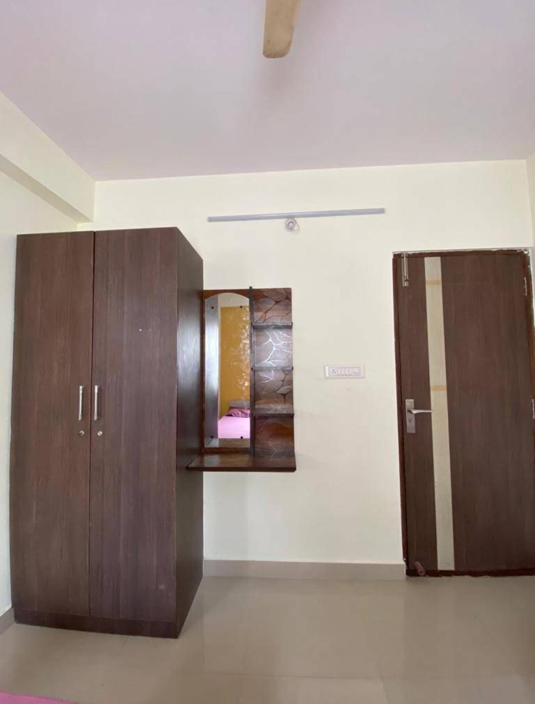 Sri Lakshmi Happy Homes Girls Pg thumbnail 2