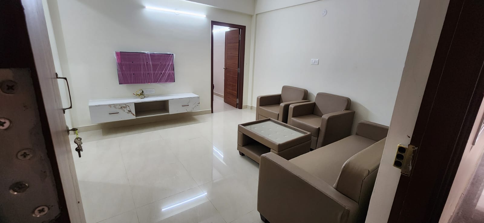 Surya Royal Luxury Flats thumbnail 8