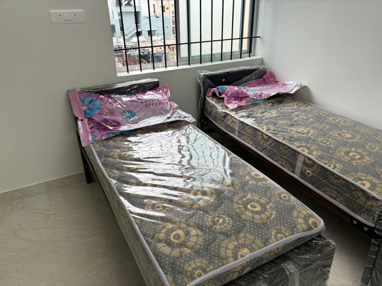 Sri Venkateshwara Coliving Pg thumbnail 2